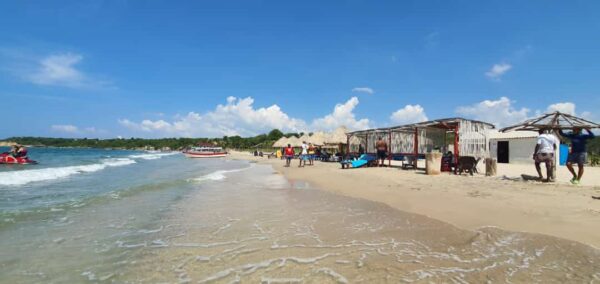 Playa linda - Isla de tierra bomba - Image 4