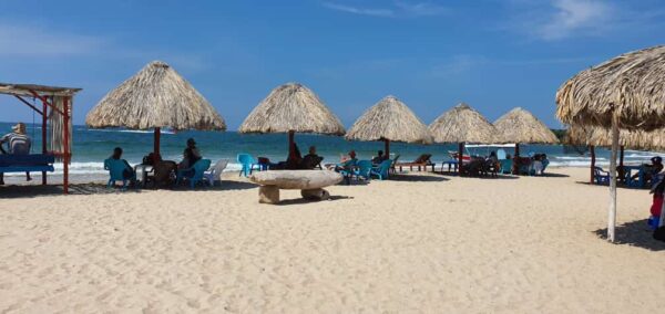 Playa linda - Isla de tierra bomba - Image 6