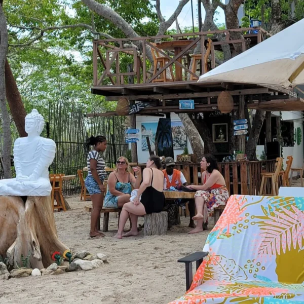 Pasadía en Buda House Barú: club de playa con almuerzo típico y cóctel de bienvenida - Image 3